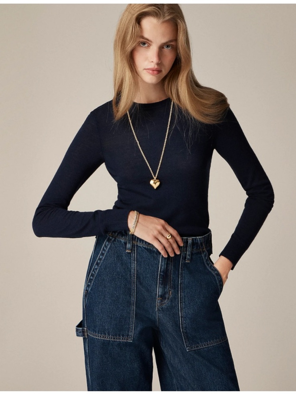 J. Crew Carolyn fitted crewneck sweater in merino wool - Navy